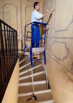 Echafaudage pour escalier: 2.68m haut. travail max